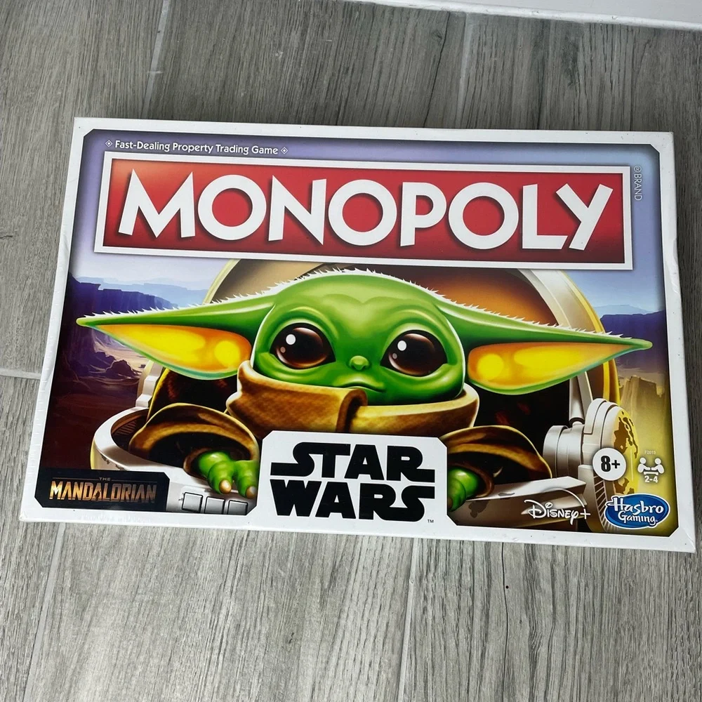 Monopoly NWT Star Wars Mandalorian Board Game